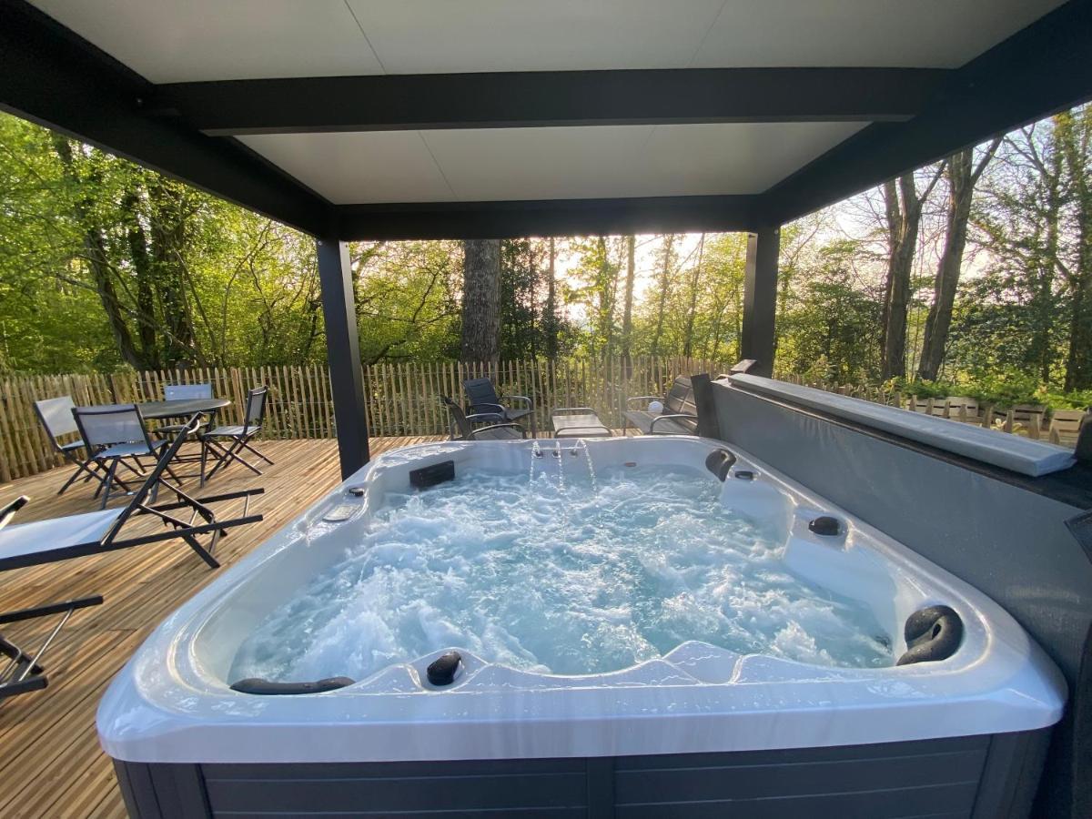Domaine Du Gros Chene - Terrasses Avec Jacuzzis Privatifs Apartment Ablon Bagian luar foto