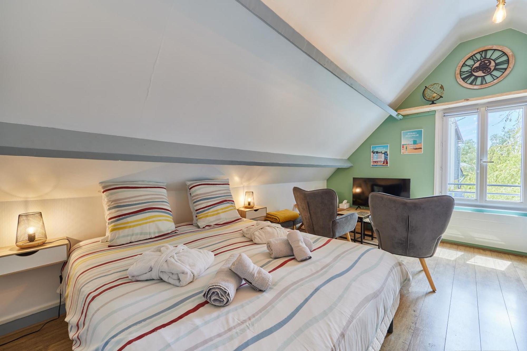 Domaine Du Gros Chene - Terrasses Avec Jacuzzis Privatifs Apartment Ablon Bagian luar foto