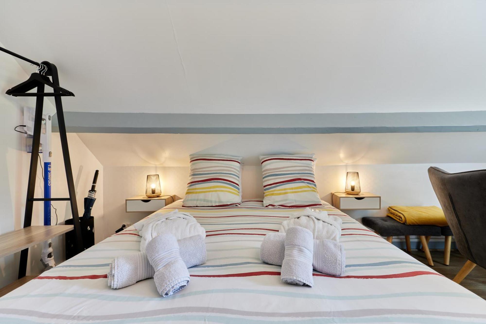 Domaine Du Gros Chene - Terrasses Avec Jacuzzis Privatifs Apartment Ablon Bagian luar foto