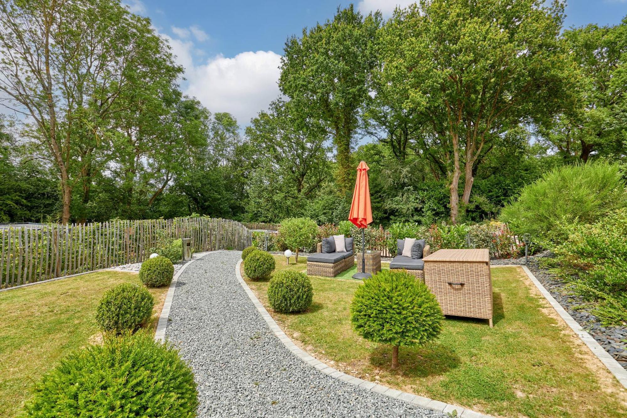 Domaine Du Gros Chene - Terrasses Avec Jacuzzis Privatifs Apartment Ablon Bagian luar foto