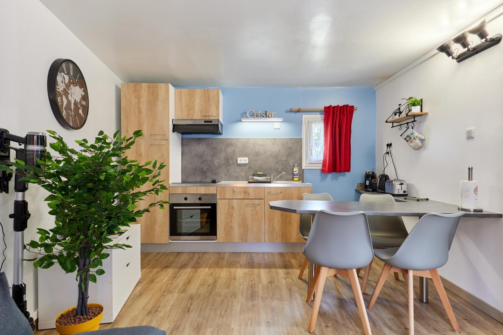 Domaine Du Gros Chene - Terrasses Avec Jacuzzis Privatifs Apartment Ablon Bagian luar foto